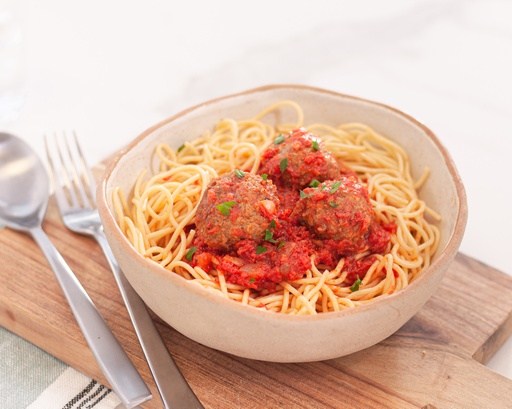 Spaghettis et boulettes de bœuf, sauce à l'italienne